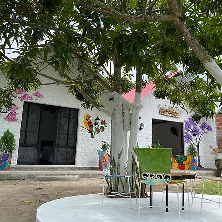 Villa Del Prado Gigante Exterior photo